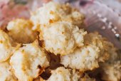 5-Ingredient Coconut Macaroons