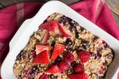 Berry Oat Breakfast Bake