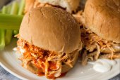 Slow Cooker Buffalo Chicken Sliders