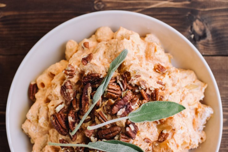 Cheesy Baked Pumpkin Pasta Casserole