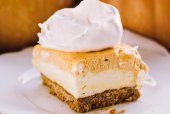 Pumpkin Pie Cheesecake Bars