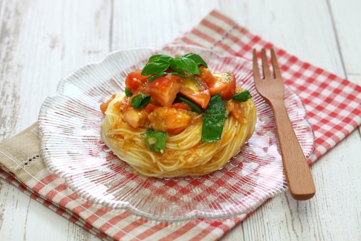Capellini with Basil and Tomatoes