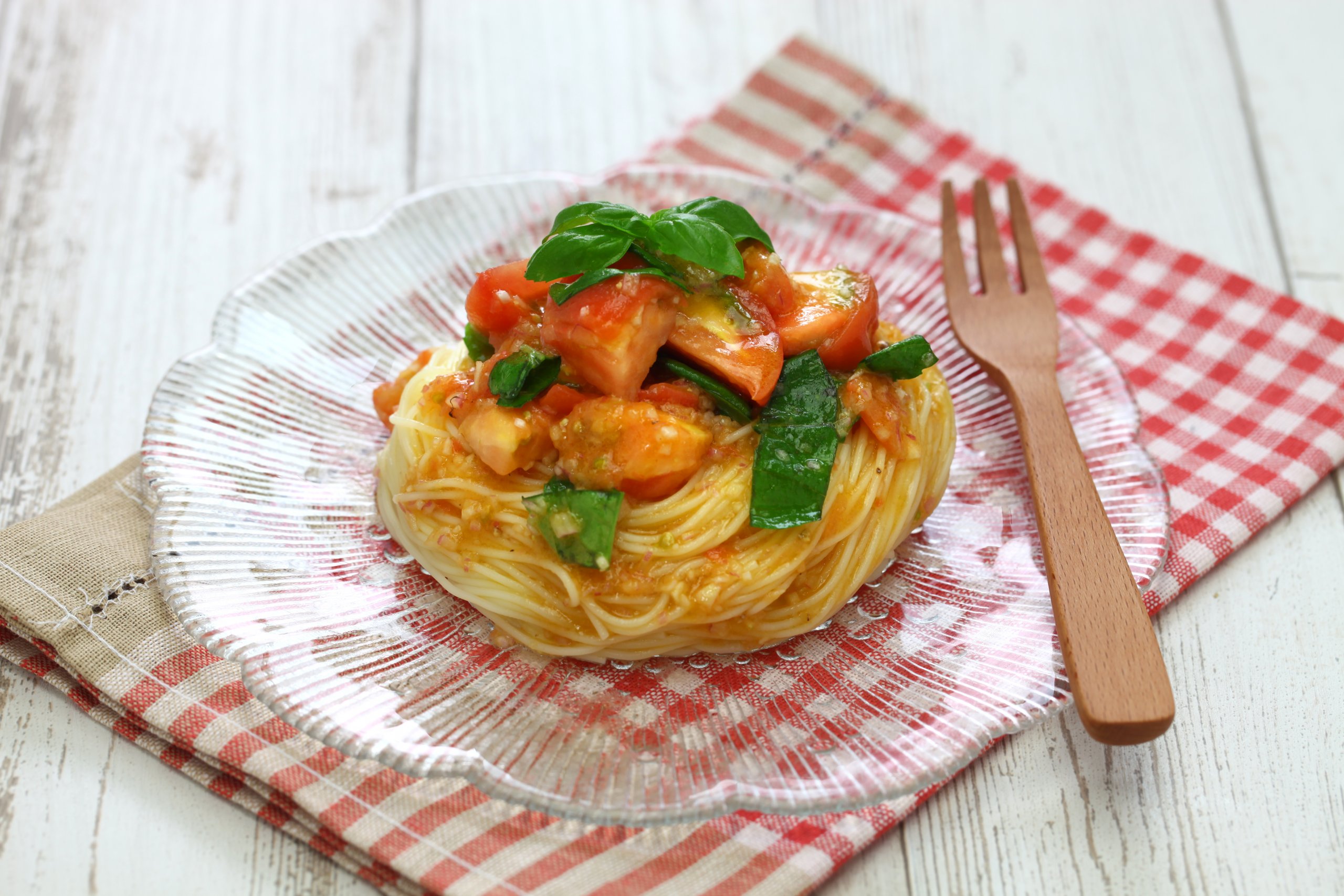 Easy Capellini with Basil and Tomatoes - Food Gardening Network