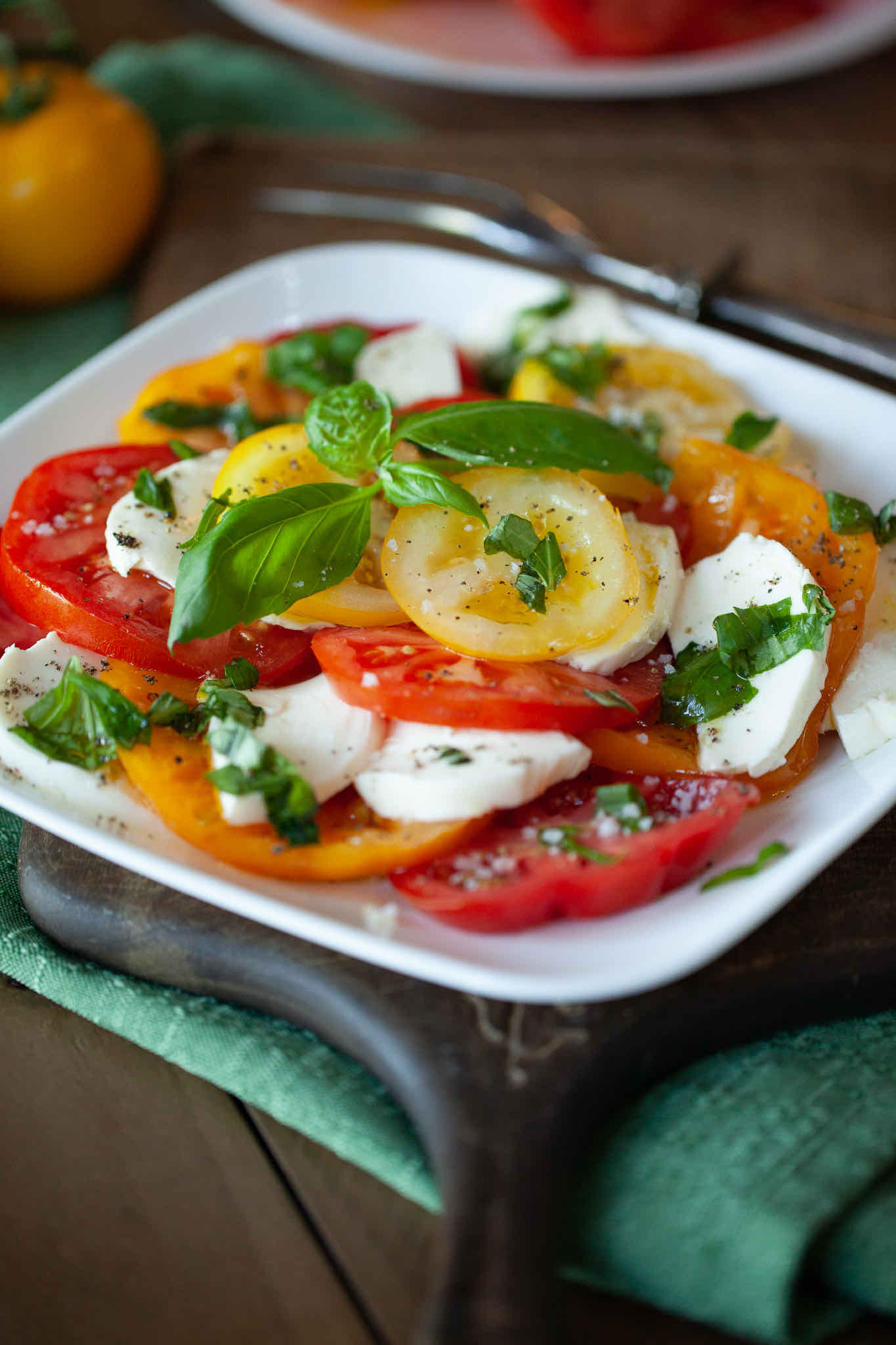 Tomato Basil Mozzarella Salad Recipe - Food Gardening Network