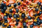 Fruit & Granola Breakfast Bark