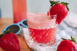 How to Make Fresh Homemade Strawberry Soda