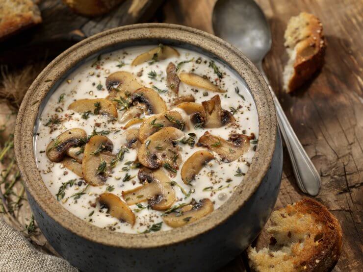 Creamy Mushroom and Thyme Soup