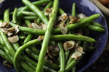 Green beans almondine