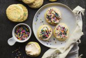 Funfetti cake batter cookies