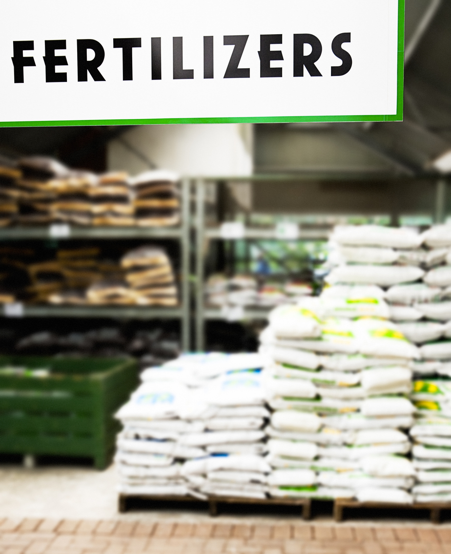 Can Fertilizer Go Bad? And 5 More Facts About Garden Food Food