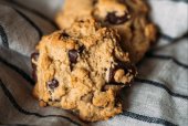 Homemade Oatmeal Chocolate Chip Cookies