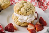 Easy Strawberry Shortcake