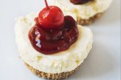 No-Bake Cherry Cheesecake Bites