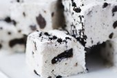 Oreo No-Bake Cheesecake Bars