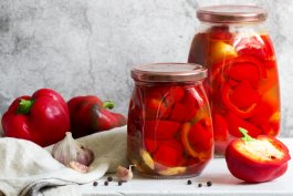Quick Pickled Bell Peppers