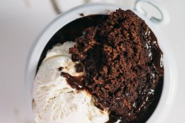 Slow Cooker Brownie Pudding