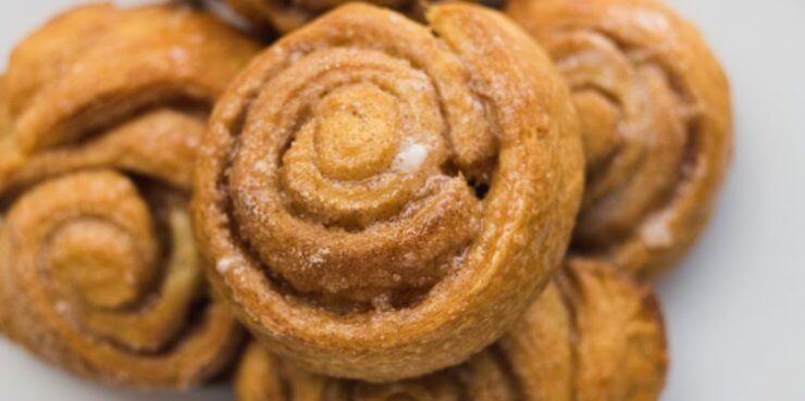 6-Ingredient Cinnamon Rolls