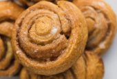 6-Ingredient Cinnamon Rolls