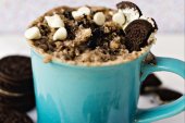 Cookies ’n’ Cream Mug Cake