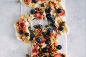 Greek Yogurt Breakfast Bark