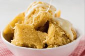 Slow Cooker Vanilla-Caramel Poke Cake