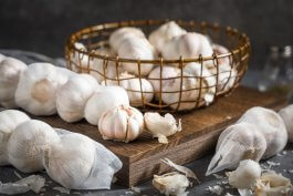 Best Way to Use Garlic: Fresh, Roasted, Powder?
