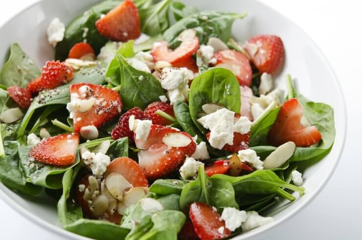 Spinach and Strawberry Salad