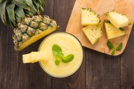 Peanut Butter Pineapple Upside Down Smoothie Recipe