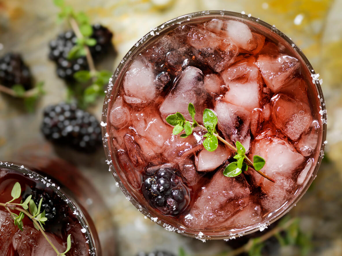 Blackberry-Thyme Sparkler Mocktail